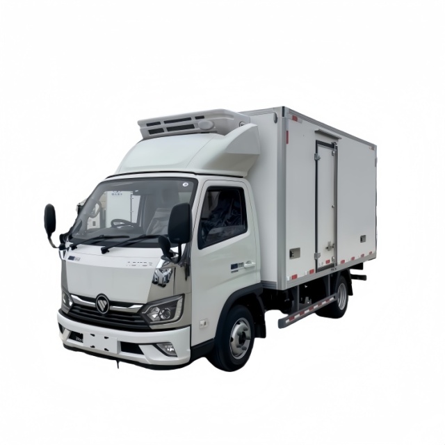 8. Foton M Card 135-horsepower pure electric refrigerated truck 3.8-meter box-type refrigerated truck