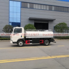 重汽5000L磨花供水车