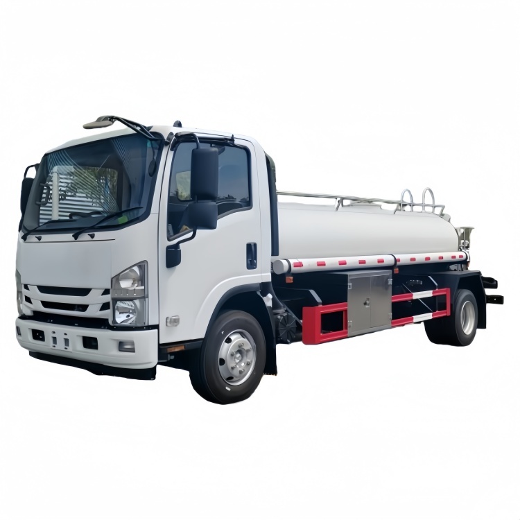 Isuzu 5000L Multi-functional Water Supply Vehicle, Dust Reduction and Greening Irrigation Truck