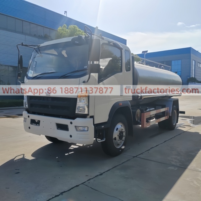 重汽10000L供水车