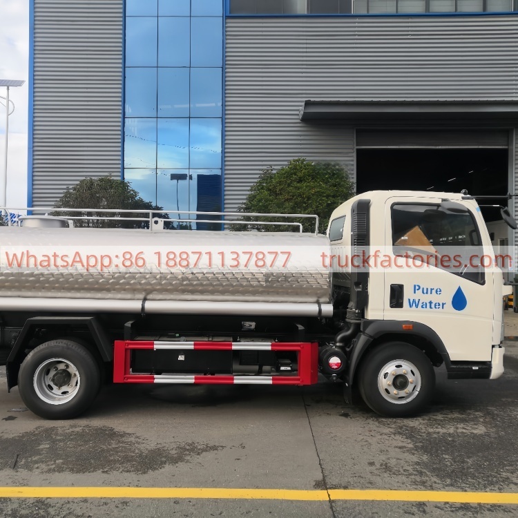 重汽5000L磨花供水车