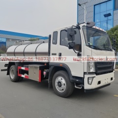 重汽5000L保温供水车