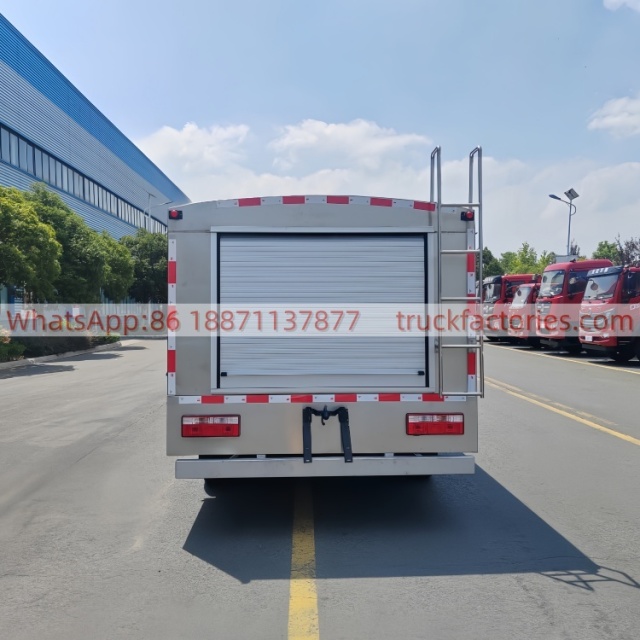 东风5000L供水车