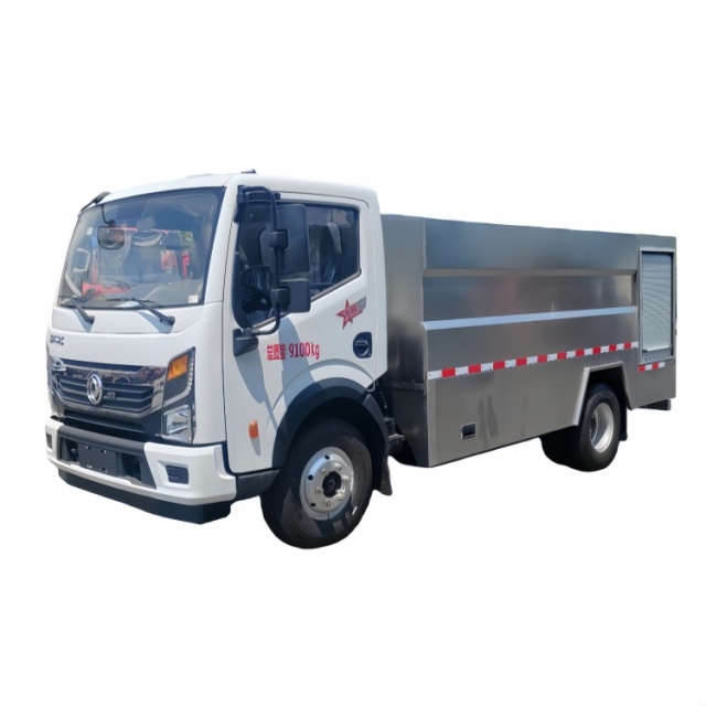 东风5000L供水车