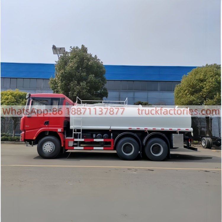 陕汽20000L保温供水车