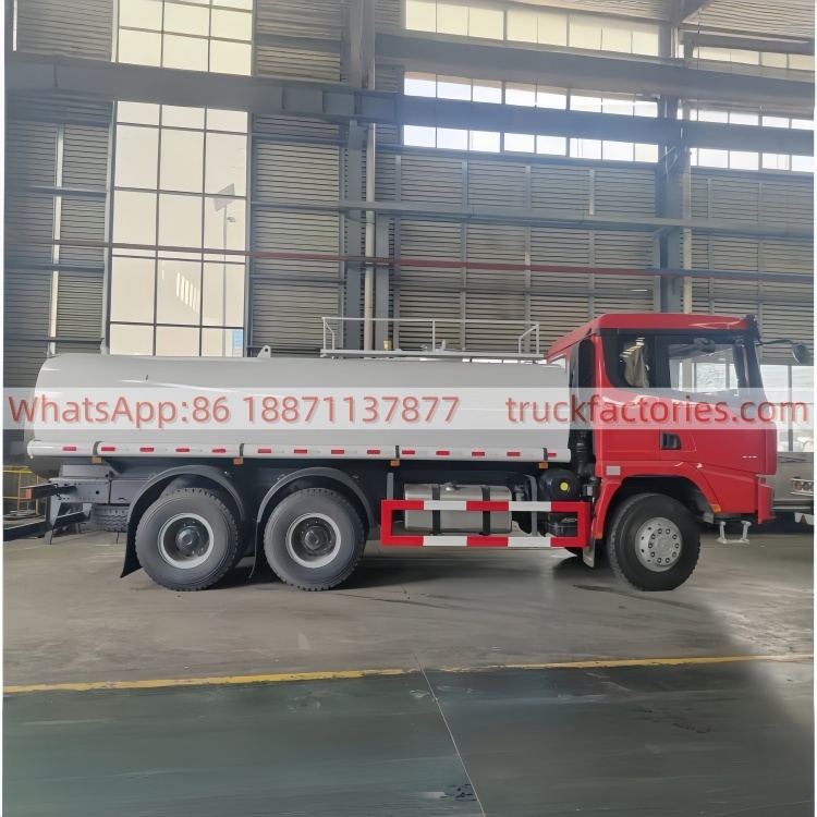 陕汽20000L保温供水车