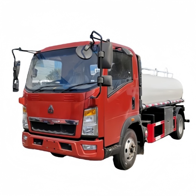 重汽5000L供水车