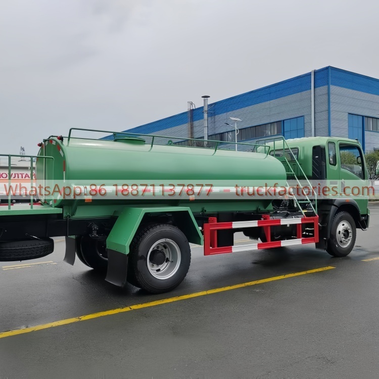 Sinotruk 7 Cubic Meter Water Transport Vehicle, 7000L Large-Capacity Water Supply Vehicle, Special Sprinkler for Greening