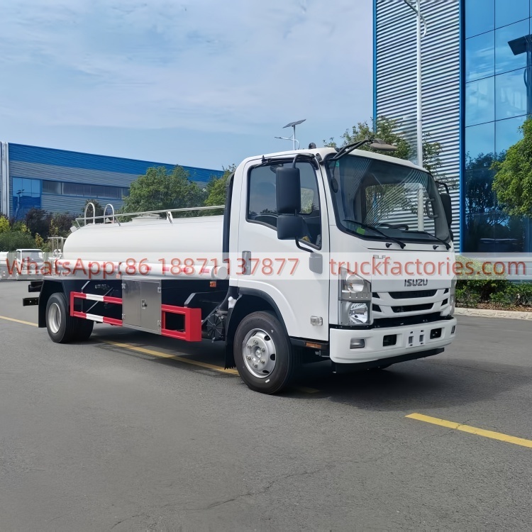 Isuzu 5000L Multi-functional Water Supply Vehicle, Dust Reduction and Greening Irrigation Truck