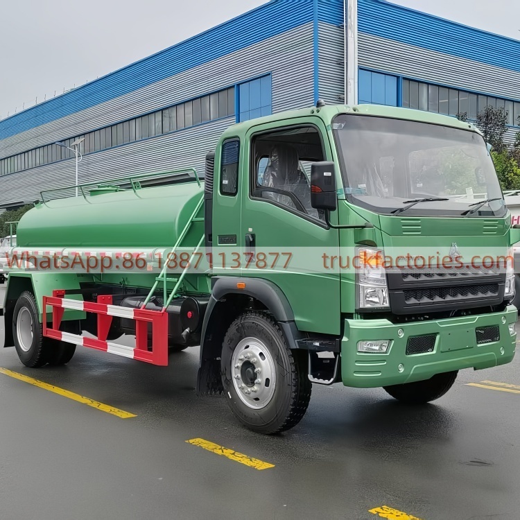 Sinotruk 7 Cubic Meter Water Transport Vehicle, 7000L Large-Capacity Water Supply Vehicle, Special Sprinkler for Greening