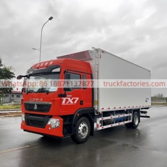 50.重汽270马力冷链冷藏车