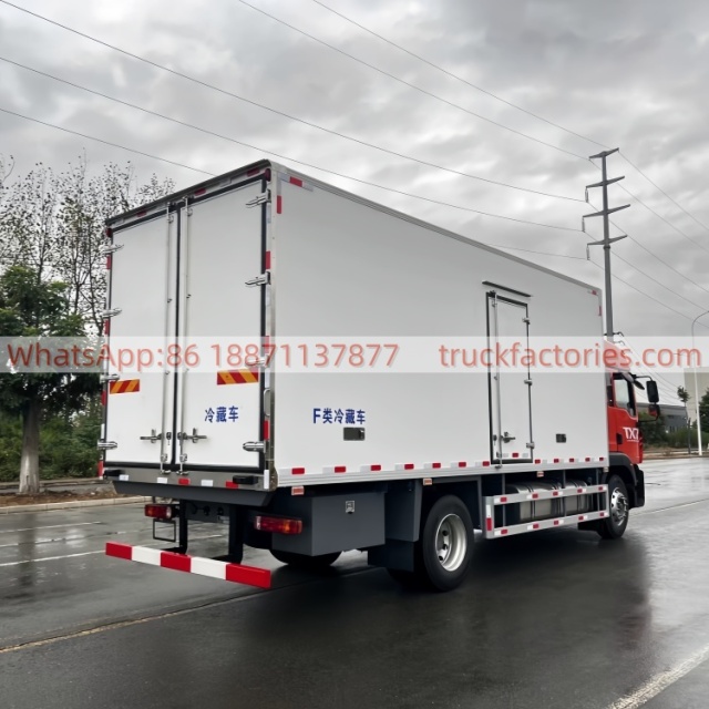 50.重汽270马力冷链冷藏车