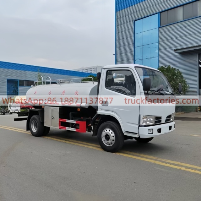 东风5000L供水车