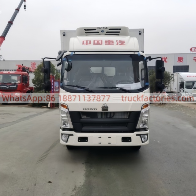 51.重汽蓝牌4米2冷链冷藏车