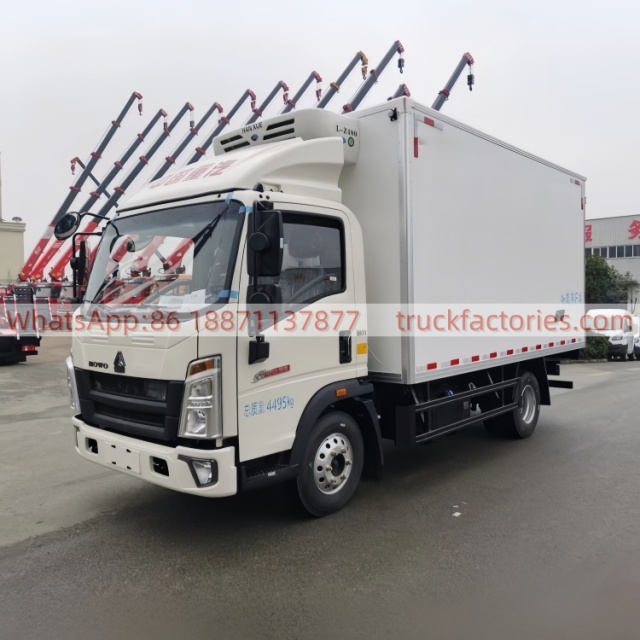 51.重汽蓝牌4米2冷链冷藏车