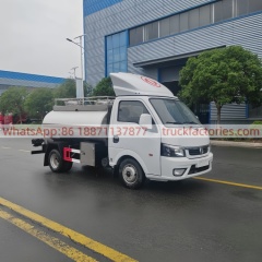 东风1500L奶罐运输卡车