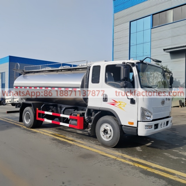 解放7000L奶罐运输卡车