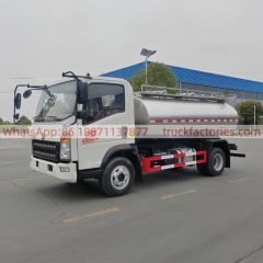 重汽5000L带泵奶罐运输卡车