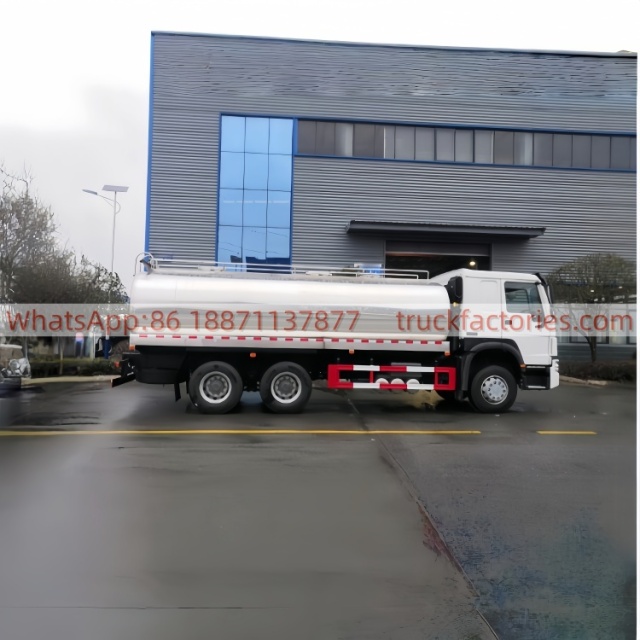 重汽15000L奶罐运输卡车