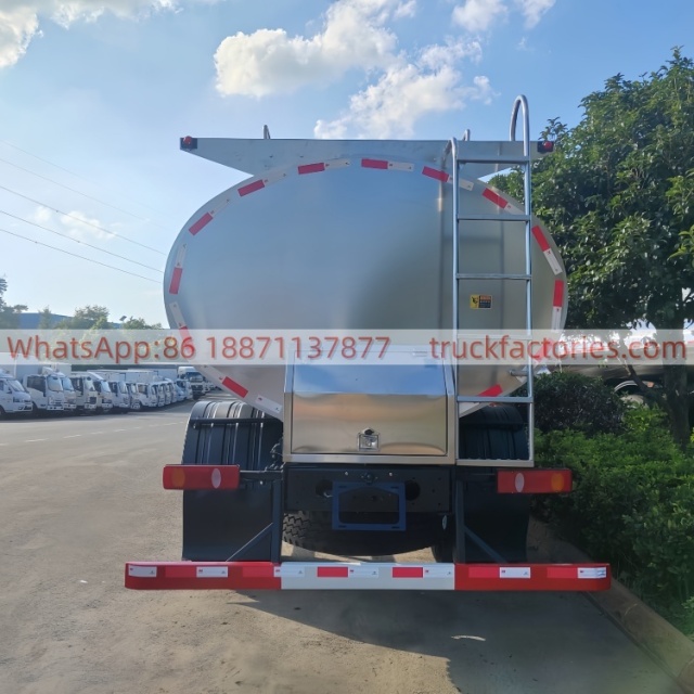 东风天锦12000L奶罐运输卡车