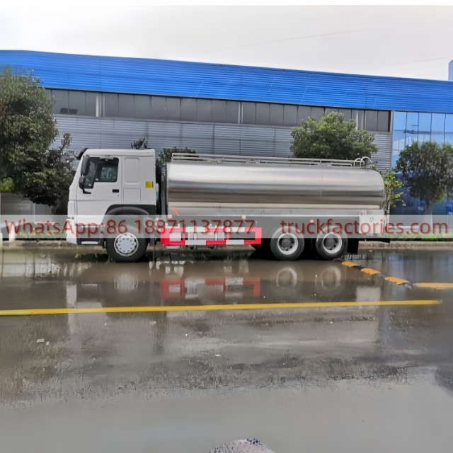 重汽15000L奶罐运输卡车