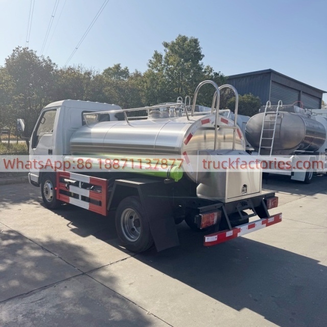 Foton 2000L Milk Tank Transport Truck, Food-grade Stainless Steel Fresh Milk Transport Vehicle