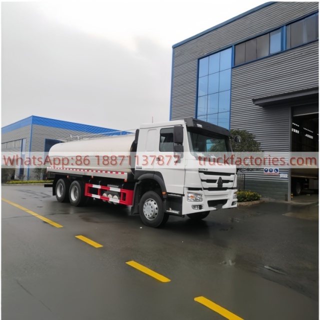 重汽15000L奶罐运输卡车