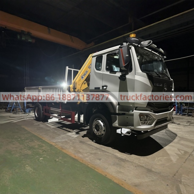 1、白黄+105折+N系列300马力随车起重卡车