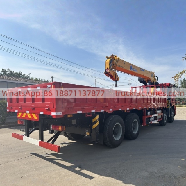 8×4直臂吊马槽货箱\陕汽随车起重卡车