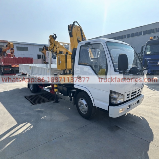 4×2折臂吊马槽货箱轻卡\2、白黄+老3.2折（五十铃）随车起重卡车