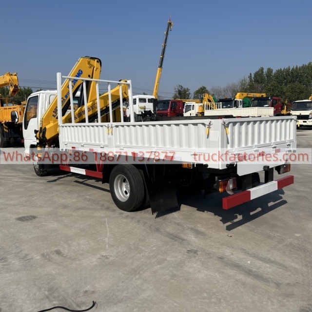 4×2折臂吊马槽货箱轻卡\2、白黄+老3.2折（五十铃）随车起重卡车