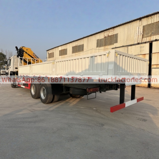 6×4折臂吊马槽货箱重汽\14、重汽豪沃白黄+12折+380马力带护灯罩随车起重卡车