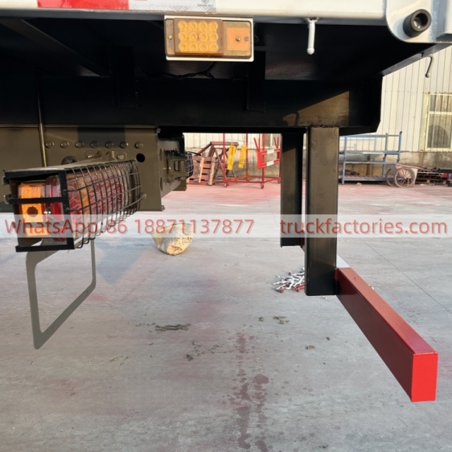 6×4折臂吊马槽货箱重汽\14、重汽豪沃白黄+12折+380马力带护灯罩随车起重卡车