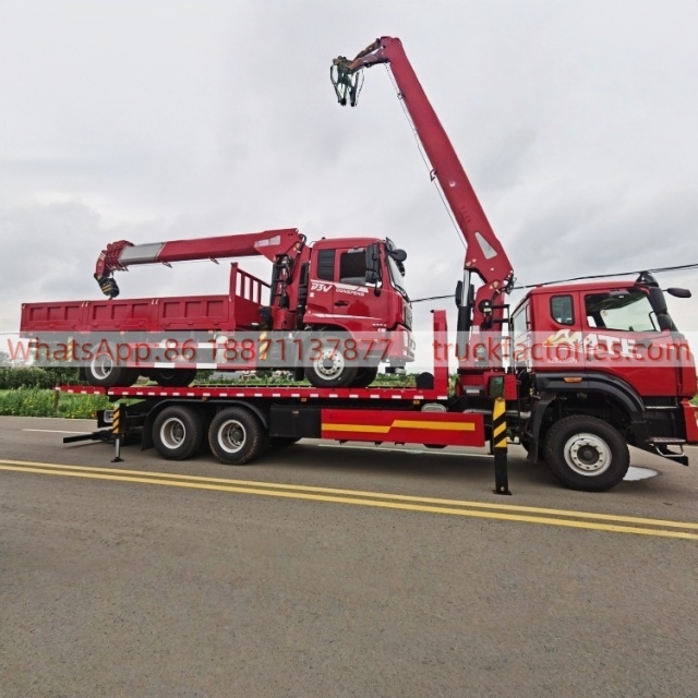 8.重汽豪沃后八轮清障随车起重卡车