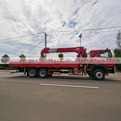 14.重汽豪沃后八轮长兴12吨5节臂随车起重卡车