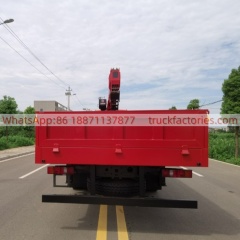 14.重汽豪沃后八轮长兴12吨5节臂随车起重卡车