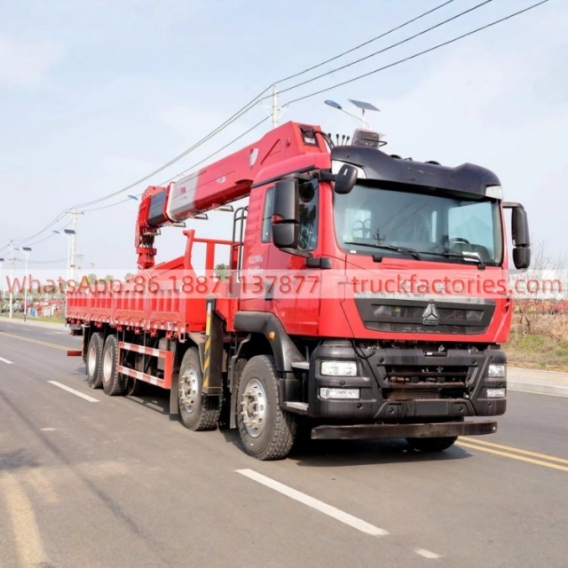 18.重汽豪沃前四后八20吨5节臂随车起重卡车