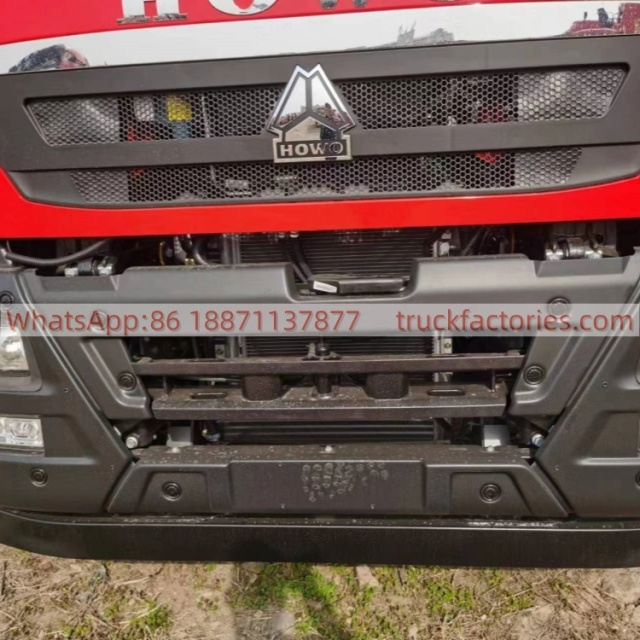 16.重汽前四后八14吨5节臂随车起重卡车