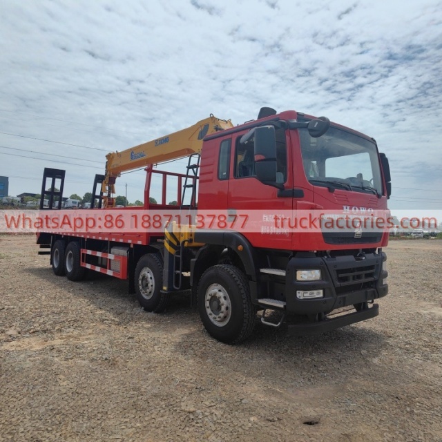 18.重汽豪沃前四后八4吨5节臂平板带爬梯随车起重卡车
