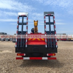 18.重汽豪沃前四后八4吨5节臂平板带爬梯随车起重卡车