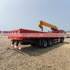 19.重汽豪沃TX320后八轮14吨5节臂随车起重卡车