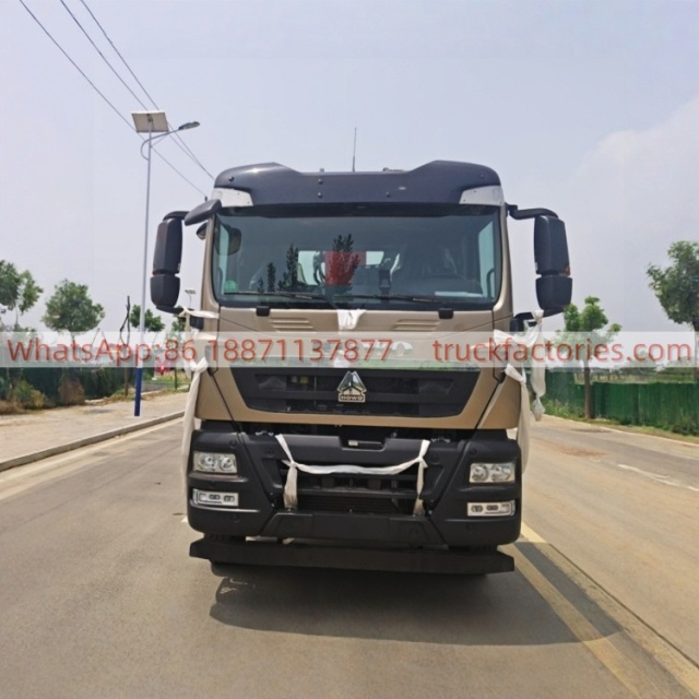 20.重汽豪沃前四后八4吨5节臂平板带爬梯随车起重卡车