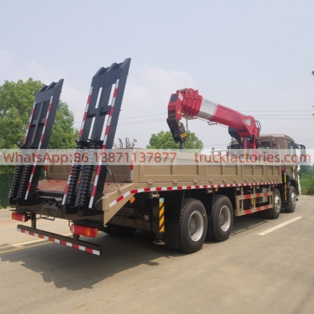 20.重汽豪沃前四后八4吨5节臂平板带爬梯随车起重卡车