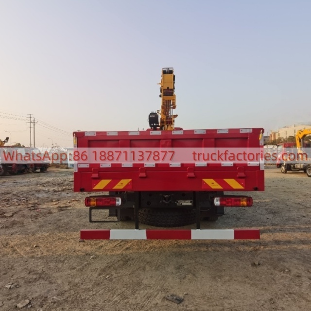 21.重汽豪沃前四后八徐工16吨5节臂随车起重卡车