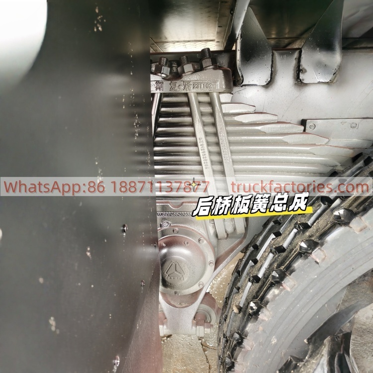 22.重汽豪沃前四后八长兴16吨5节臂随车起重卡车