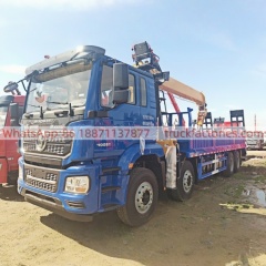 7.陕汽德龙400马力8×4随车起重卡车