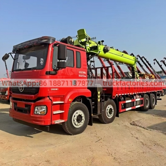 9.陕汽前四后八轮中联16吨5节臂随车起重卡车