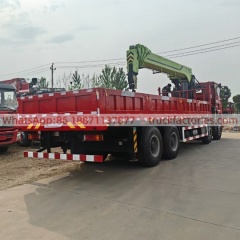 9.陕汽前四后八轮中联16吨5节臂随车起重卡车