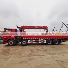 11.陕汽德龙8x4随车起重卡车