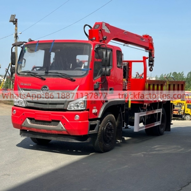 27.福田瑞沃长兴6.3吨四节臂随车起重卡车